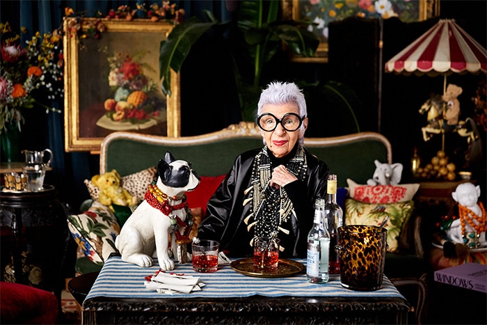 Iris Apfel en la presentación de su colección de joyas.